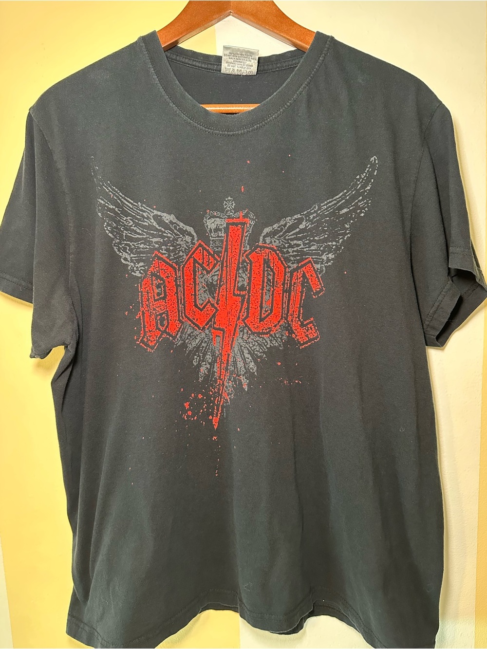 Vintage AC/DC Winged Crown Logo Band T-Shirt XL Black Starworld Tag Rock Tee